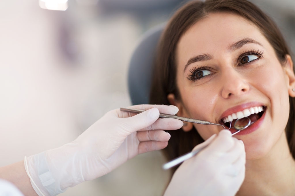 Precautions Before Opting For Cosmetic Dentistry