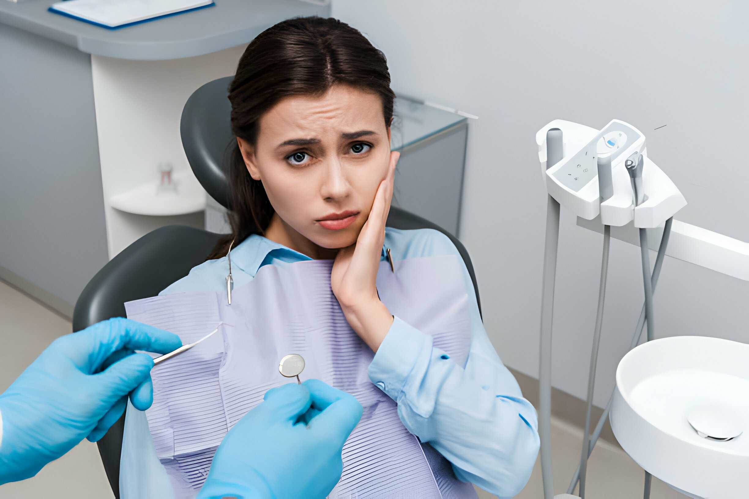 Dental Emergency Care Tips: Top Things To Do When You Are In Tooth Trouble_1