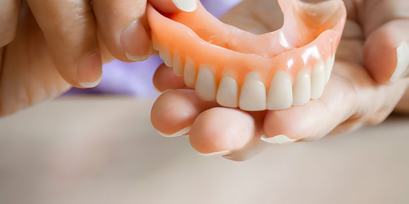 Discover Signs When Your Dentures Need Adjustments or Repairs?_FI